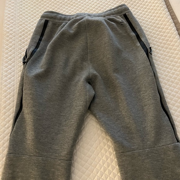 H&M Joggers - Picture 2 of 5